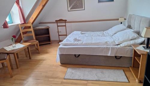 Large Twin Room