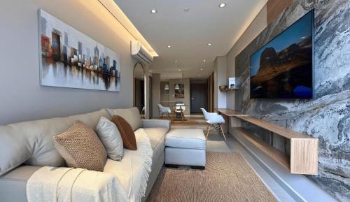 One-Bedroom Apartment with Balcony