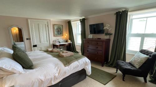 Superior King Room