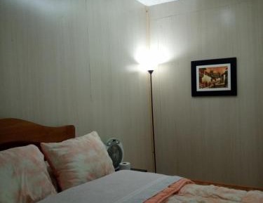 Single Room with Shared Bathroom
