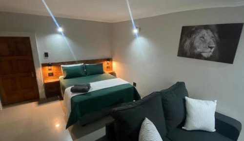 Queen Room