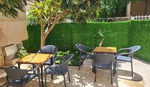 Apartment with Garden View