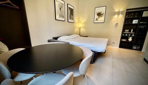 King Studio with Sofa Bed