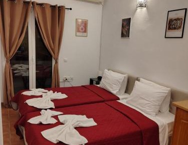 Studio Apartment with Balcony