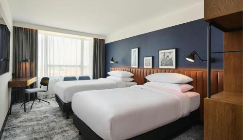 Superior Twin Room with City View
