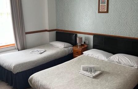 Triple Room with Bathroom