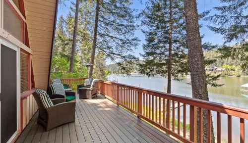 Two-Bedroom Holiday Home