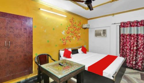 Deluxe King Suite
