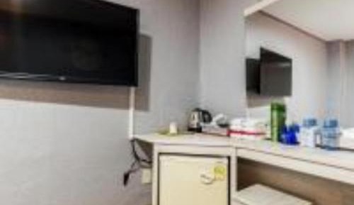 Single Room with Private Bathroom