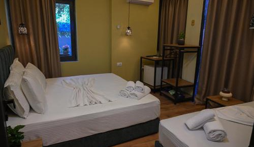 Triple Room with Balcony