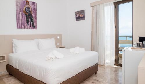 Queen Room with Sea View