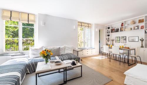 One-Bedroom Apartment with Terrace