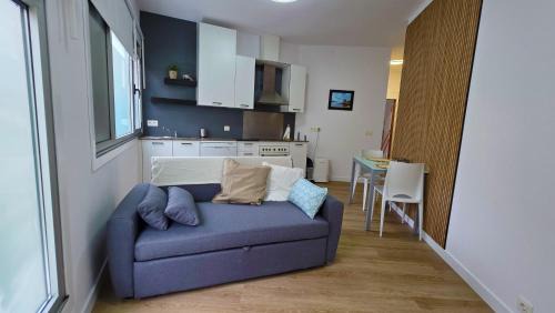 One-Bedroom Apartment - Sea Side