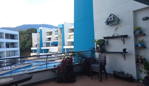 Three-Bedroom Apartment with Balcony