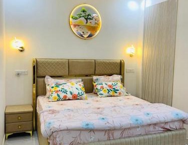 Studio Apartment with King Bed