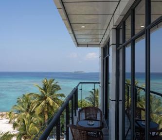Boasting a private entrance, this air-conditioned apartment features a kitchen, 1 bedroom and 1 bathroom with a walk-in shower and a bidet. Guests can make meals in the kitchen that has a stovetop, a refrigerator, a dishwasher and kitchenware. Featuring a
