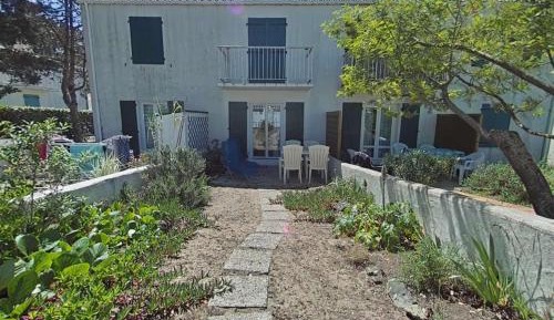 Apartment (4 Adults)