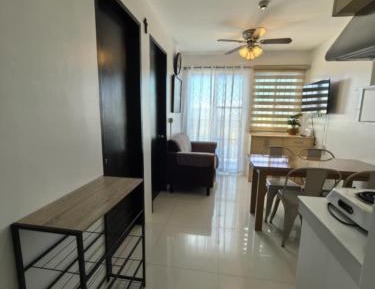 Two-Bedroom Apartment with Balcony and Sea View