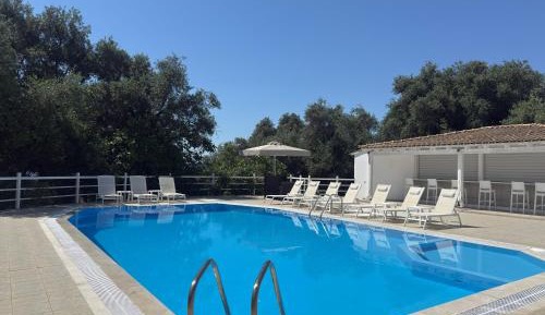 Apartment with Garden View