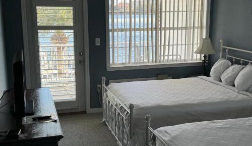 Queen Room with Balcony