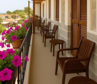 Deluxe Double Room with Balcony and Sea View