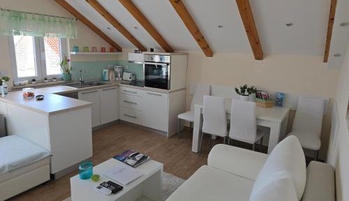 One-Bedroom Apartment with Terrace and Sea View