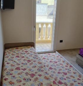 Quadruple Room with Private Bathroom
