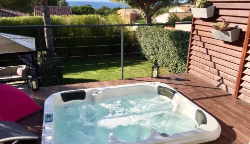 Suite with Hot Tub