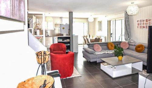Three-Bedroom Holiday Home 
