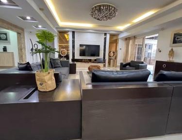 Superior Family Room