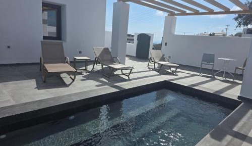 Suite with Private Pool