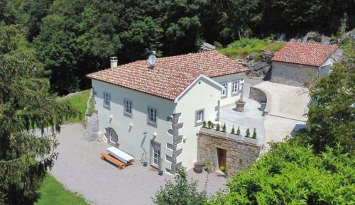 Villa with Garden View