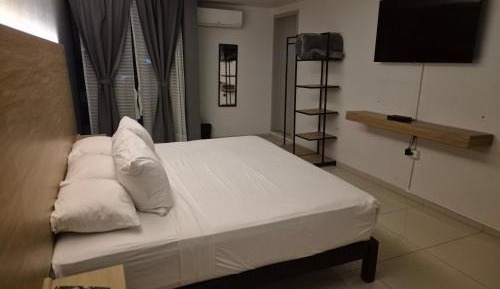 Queen Suite