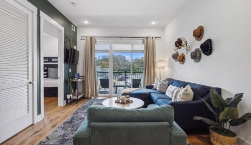 Apartment with Balcony
