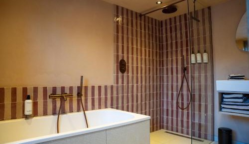 Deluxe Double Room with Bath