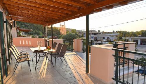 Three-Bedroom Apartment with Balcony