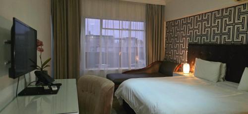 Superior Queen Room