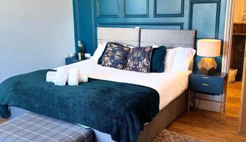 Superior King Suite