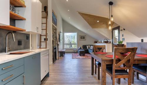 Three-Bedroom Holiday Home 