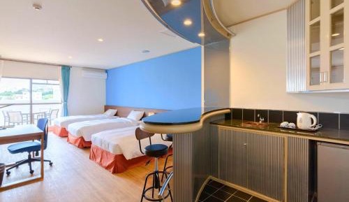 Deluxe Family Room