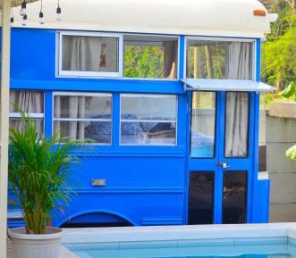 One-Bedroom Apartment with Pool View