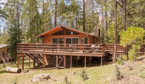 Three-Bedroom Holiday Home 