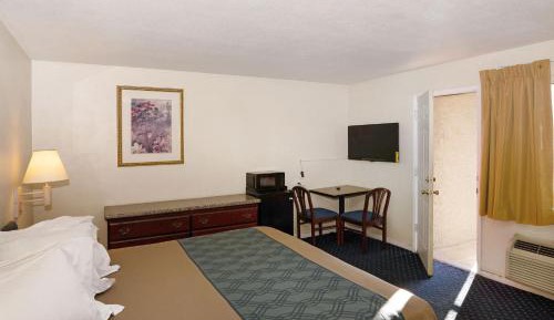 Standard King Room