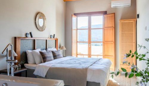 Double Room with Mountain View
