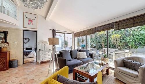 One-Bedroom House