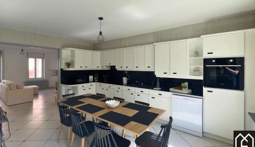 Four-Bedroom Holiday Home