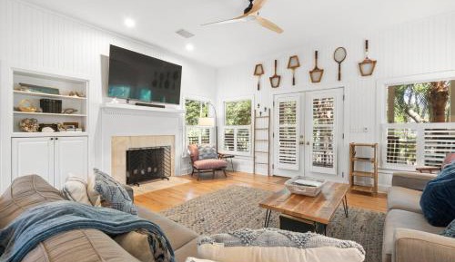 Four-Bedroom Holiday Home