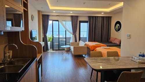 Studio with Sea View