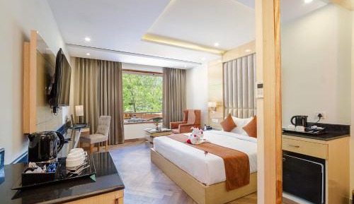 King Room with Mountain View