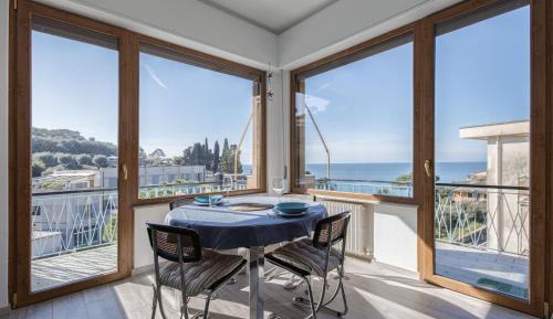 One-Bedroom Apartment with Sea View and Balcony